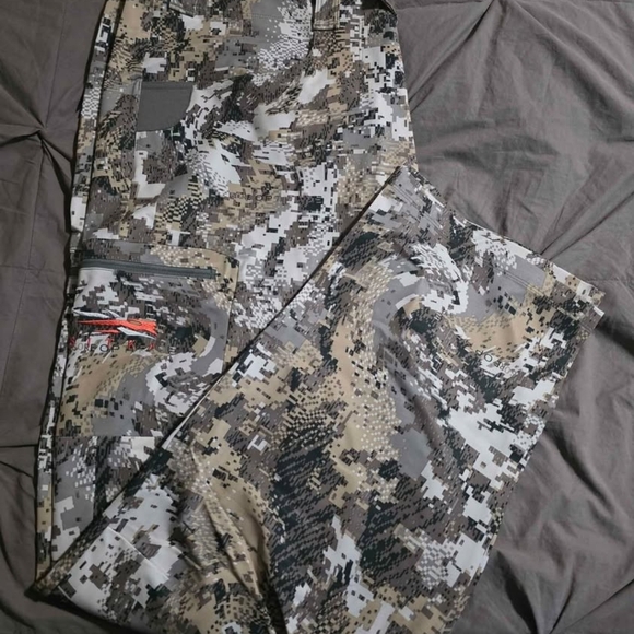 NEW Hunting Sitka Traverse Pant In Optifade Elevated II, Size 44R - Picture 1 of 6